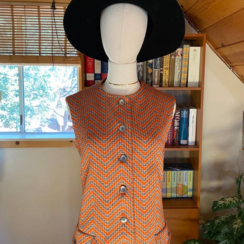Vintage 1970s Vest Orange - Picture 7 of 12